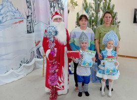 Поздравляем победителей выставки "А у нас новый год!" Поздравляем победителей выставки "А у нас новый год!".